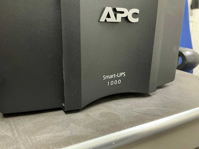 Apc smart ups 1200 - afbeelding 2 van  3