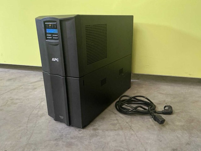 Apc smart-ups 2200 noodstroomvoeding - afbeelding 1 van  6