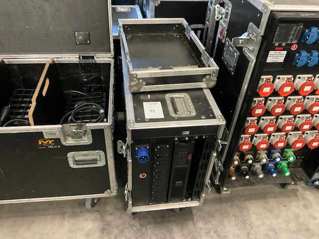 Apc smart-ups 2200 ups - afbeelding 5 van  5