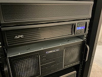 Apc smart-ups 750 ups - afbeelding 1 van  3
