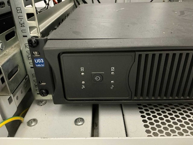 Apc smart ups sc1000 - afbeelding 1 van  1