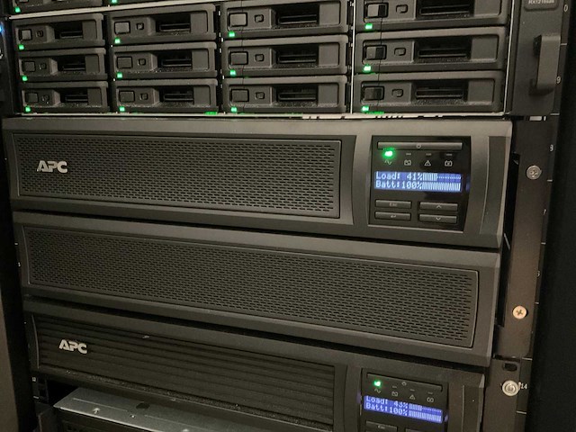 Apc smart-ups x 3000 ups - afbeelding 2 van  3