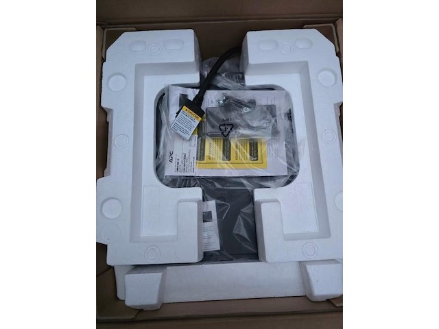 Apc smart-ups x externe batterij-unit smx120bp – nieuw in doos - afbeelding 3 van  6