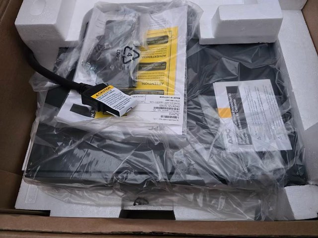 Apc smart-ups x externe batterij-unit smx120bp – nieuw in doos - afbeelding 4 van  6