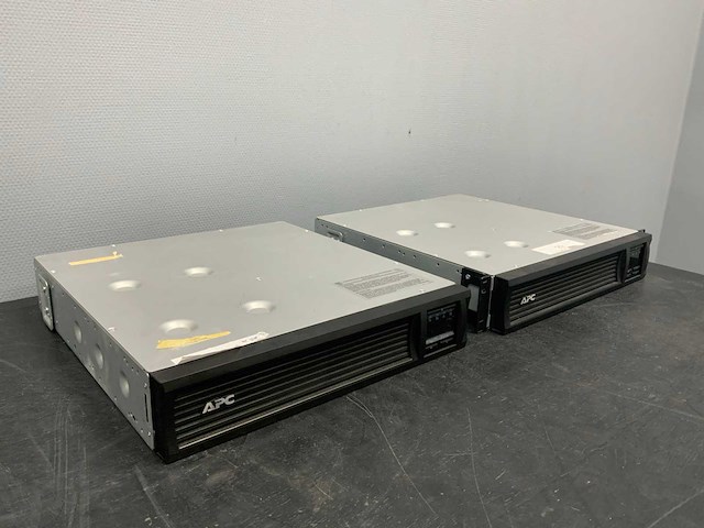 Apc smt1500rmi2u wifi, router & switch (2x) - afbeelding 5 van  9