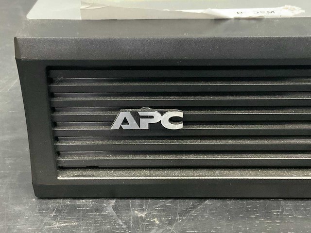 Apc smt1500rmi2u wifi, router & switch (2x) - afbeelding 7 van  9