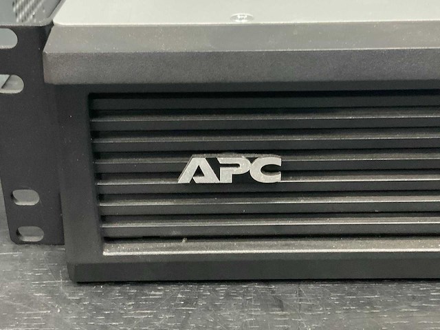 Apc smt1500rmi2u wifi, router & switch (2x) - afbeelding 8 van  9