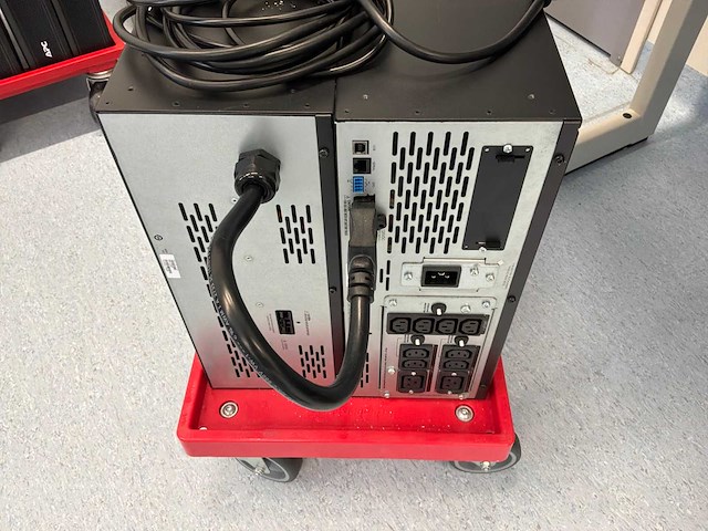Apc smx2200hv ups (3x) - afbeelding 6 van  6