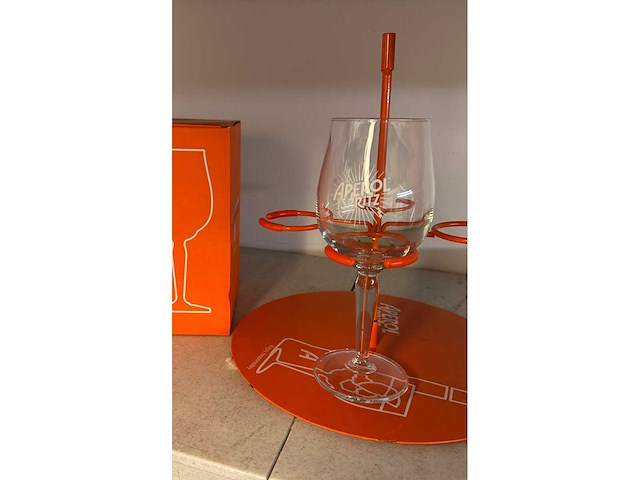 Aperol spritz - glazenhouder met glaswerk - afbeelding 2 van  2