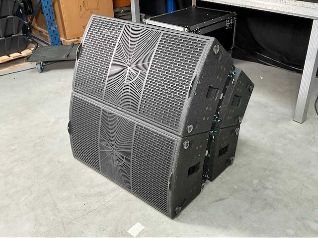 Apia axi line array luidspreker (2x) - afbeelding 1 van  12