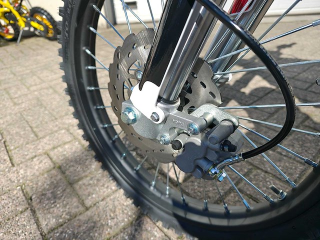 Apollo - thunder 150 - crossmotor 150cc - afbeelding 9 van  18