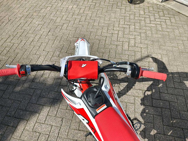 Apollo thunder - agb35 - crossmotor 150cc - afbeelding 3 van  18