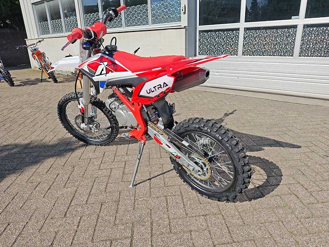 Apollo thunder - agb35 - crossmotor 150cc - afbeelding 12 van  18