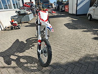 Apollo thunder - agb35 - crossmotor 150cc - afbeelding 16 van  18