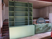 Apotheekinrichting / decoratief winkelinterieur - afbeelding 1 van  1