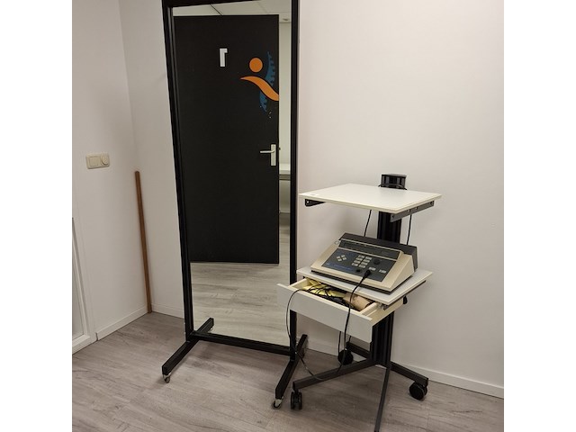 Apparaat t.b.v. elektrostimulatie enraf nonius, endomed 581 id - afbeelding 1 van  11