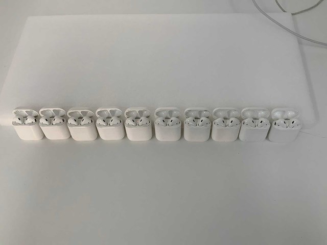 Apple - a1602 airpods 2 with charging case - mv7n2am/a (10x) - afbeelding 1 van  1