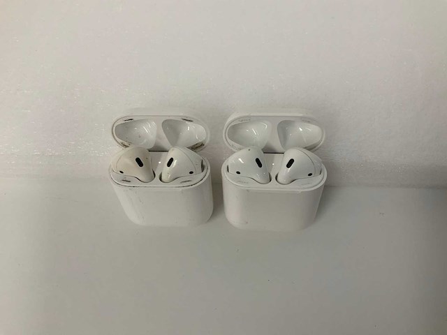 Apple - a1602 airpods 2 with charging case - mvn2am/a (2x) - afbeelding 1 van  2