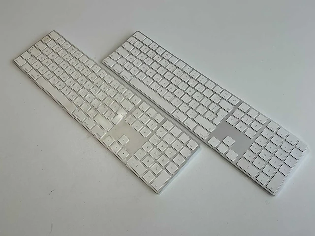 Apple - a1843 - toetsenbord (2x) - afbeelding 1 van  4