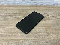 Apple - a2105 - iphone xr