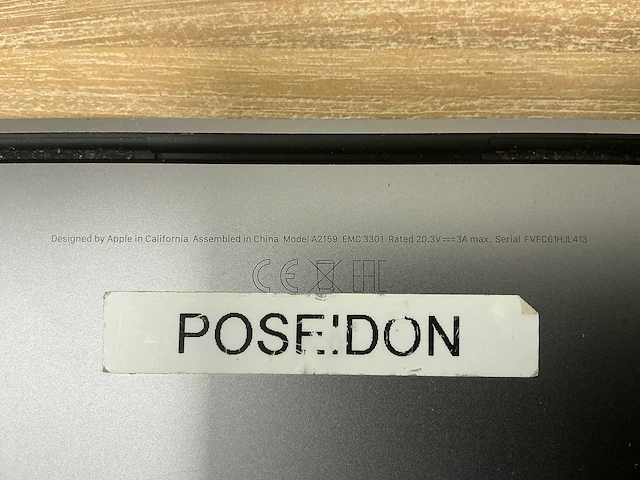 Apple - a2159 - macbook pro - afbeelding 4 van  4