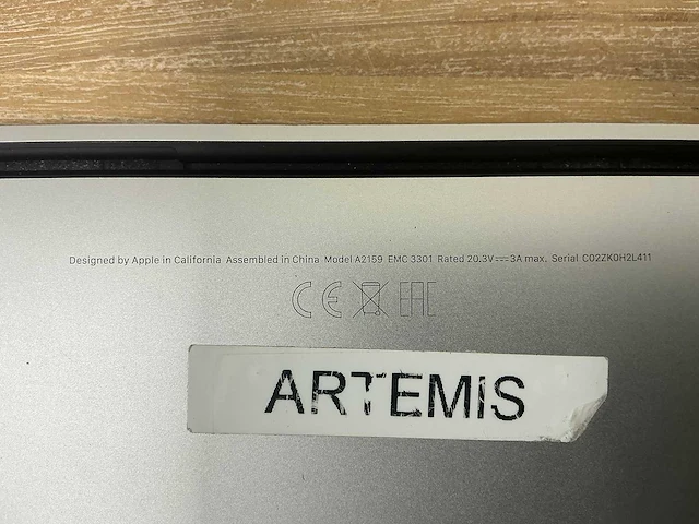 Apple - a2159 - macbook pro - afbeelding 4 van  4