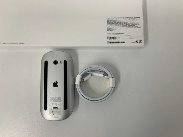 Apple - a2449 magic keyboard(turks) with touch id + a1657 magic mouse - afbeelding 2 van  2