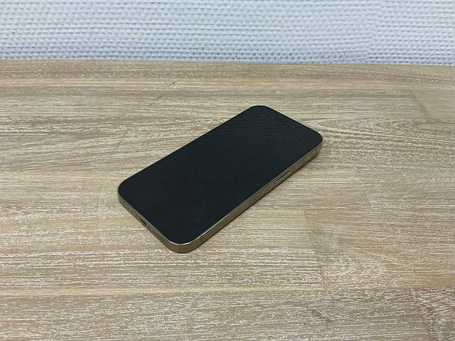 Apple - a2890 - iphone 14 pro - afbeelding 1 van  4