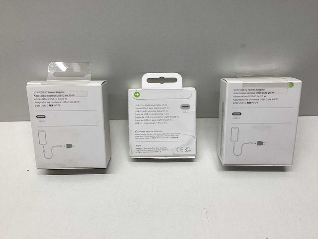 Apple - adapter & cable (3x) - afbeelding 1 van  2