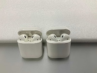 Apple - airpods 2 with charging case (2x) - afbeelding 1 van  2