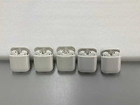Apple - airpods 2 with charging case (5x) - afbeelding 1 van  1