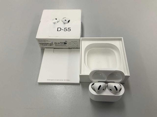 Apple - airpods 4 with charging case - mxp63zm/a - afbeelding 1 van  3