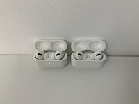 Apple - airpods pro with charging case - mwp22am/a (2x)