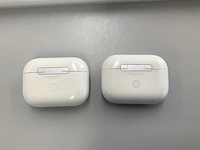 Apple - airpods pro with charging case - mwp22zm/a (2x) - afbeelding 2 van  2