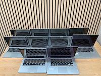 Apple - diverse macbooks - laptop (10x) - afbeelding 1 van  3