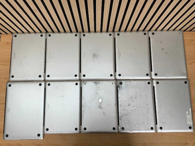 Apple - diverse macbooks - laptops (10x) - afbeelding 2 van  3
