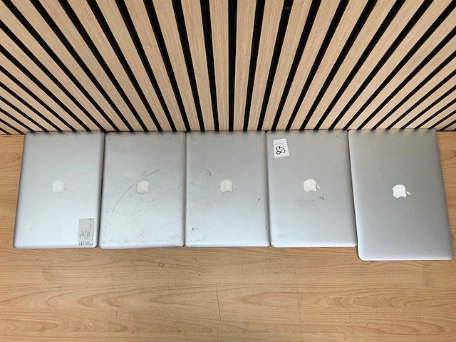 Apple - diverse macbooks - laptops (5x) - afbeelding 4 van  4