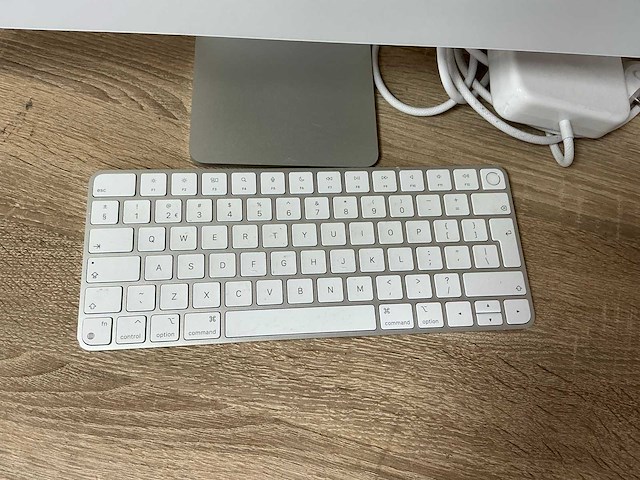 Apple - imac 24” (m3, 16gb) - desktop - afbeelding 3 van  8