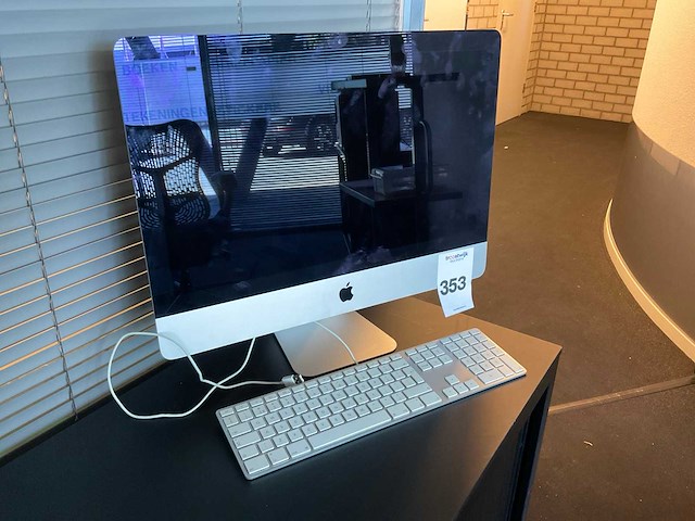 Apple - imac14,3 - imac - desktop - afbeelding 1 van  5