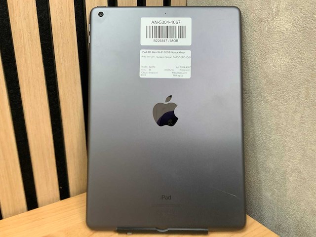 Apple - ipad - 8th gen - 32 gb wi-fi space gray - afbeelding 1 van  1