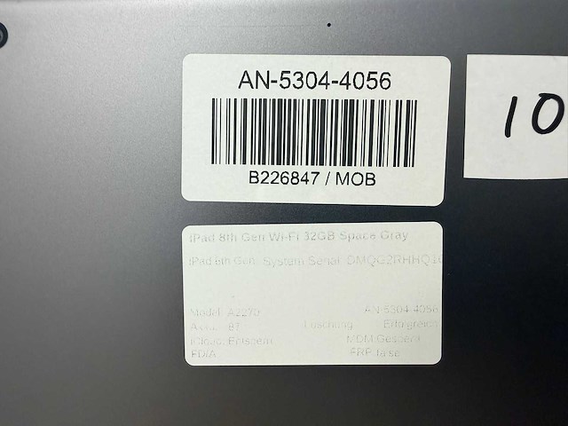 Apple - ipad - 8th gen - 32 gb wi-fi space gray - afbeelding 3 van  4