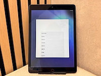 Apple - ipad - 8th gen - 32 gb wi-fi space gray - afbeelding 1 van  3