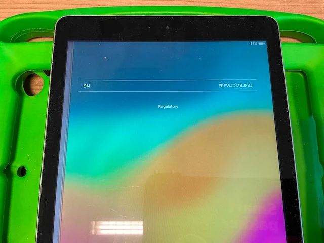 Apple - ipad (6th gen, 32gb) - tablet - afbeelding 2 van  4