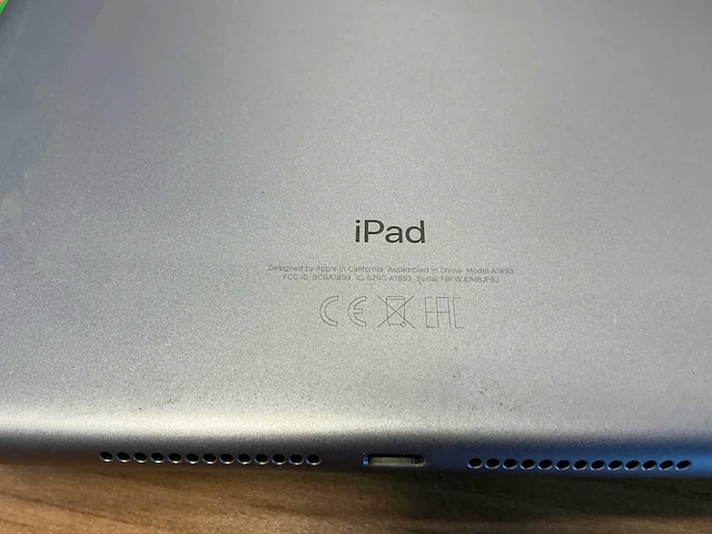 Apple - ipad (6th gen, 32gb) - tablet - afbeelding 4 van  4