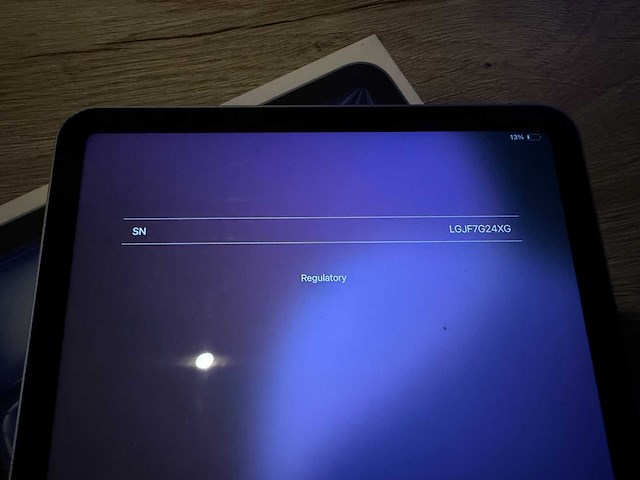 Apple - ipad air (m2, 128gb) - tablet - afbeelding 2 van  5