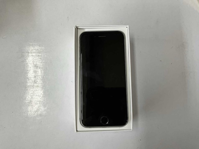 Apple - iphone 6s - afbeelding 2 van  4