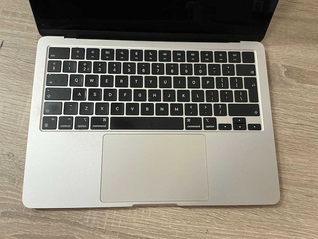 Apple - macbook air (m2, 2023) - laptop - afbeelding 6 van  10