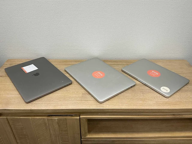 Apple - macbook divers (3x) - afbeelding 1 van  6