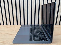 Apple - macbook pro - i5 / 16gb / 256gb / 13,3'' laptop - afbeelding 2 van  7