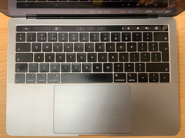 Apple - macbook pro - i5 / 16gb / 256gb / 13,3'' laptop - afbeelding 5 van  7